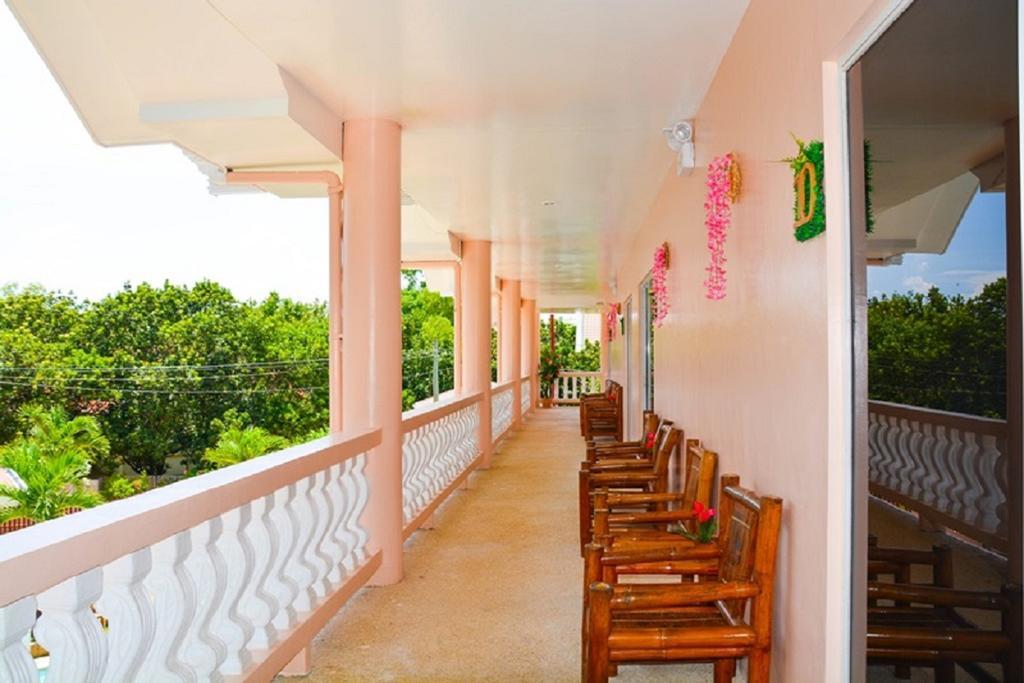 Alona Studios Apartment Hotel Panglao Island Exterior photo