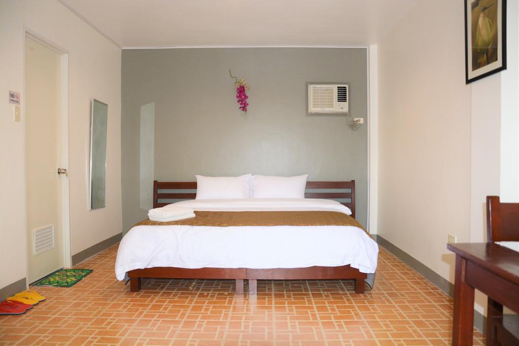 Alona Studios Apartment Hotel Panglao Island Exterior photo